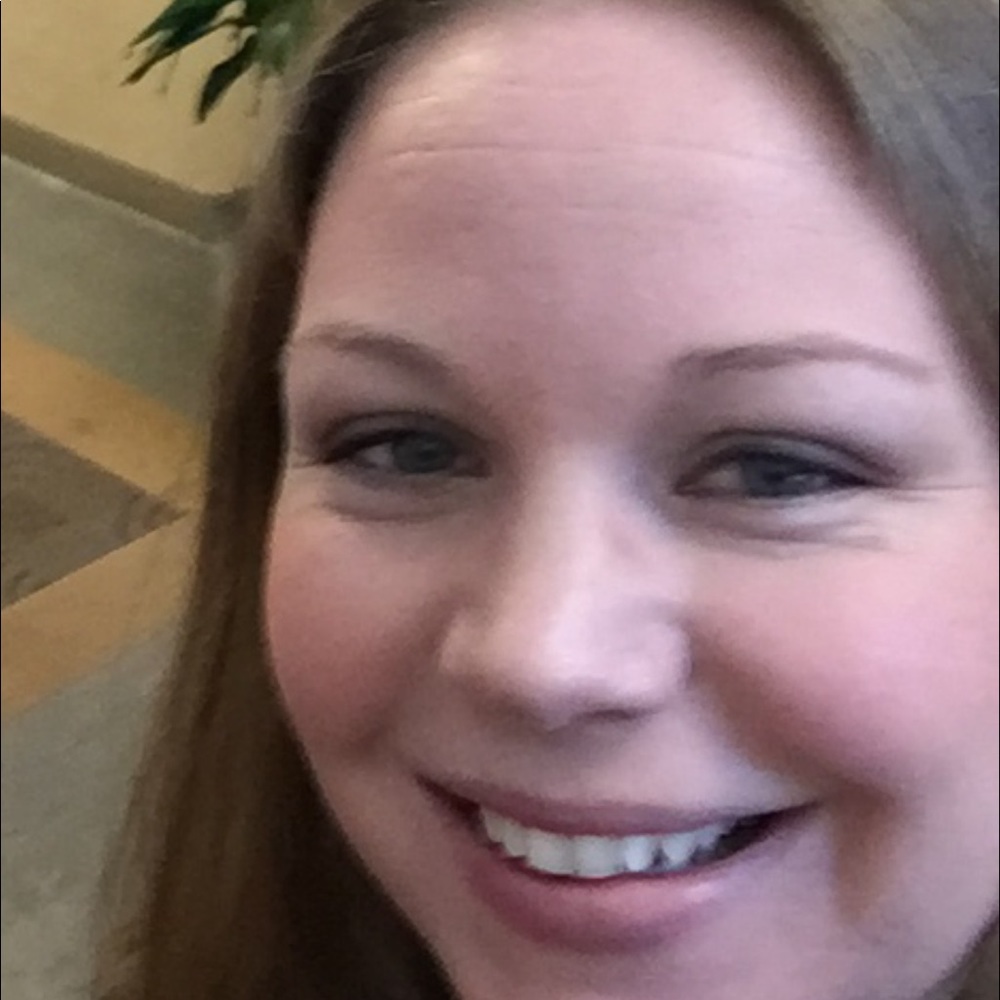 Meet your Posher, Jacquelyn